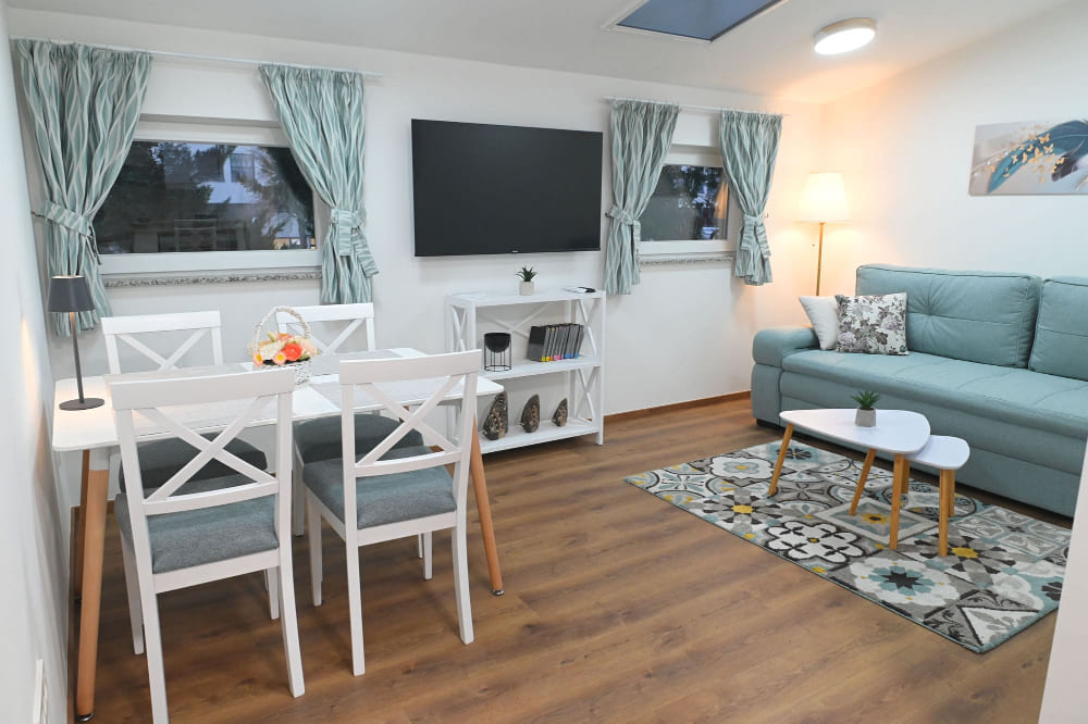 Apartment 9